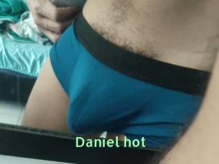 Daniel_hot