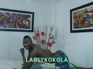 LARSYKOKOLA