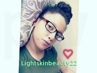 Lightskinbeauty22
