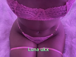 Luna_ukx
