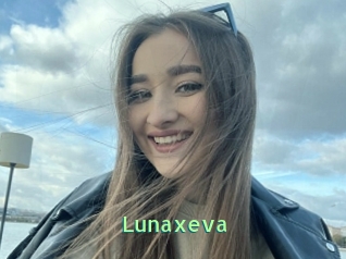 Lunaxeva