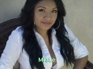 Mia_Le